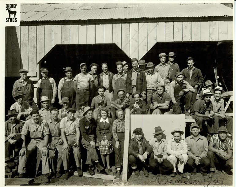 1947 photo of Cheney Lumber Company Employees